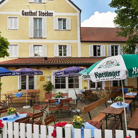 Hotel Gasthof Stocker Obertraubling Exterior foto
