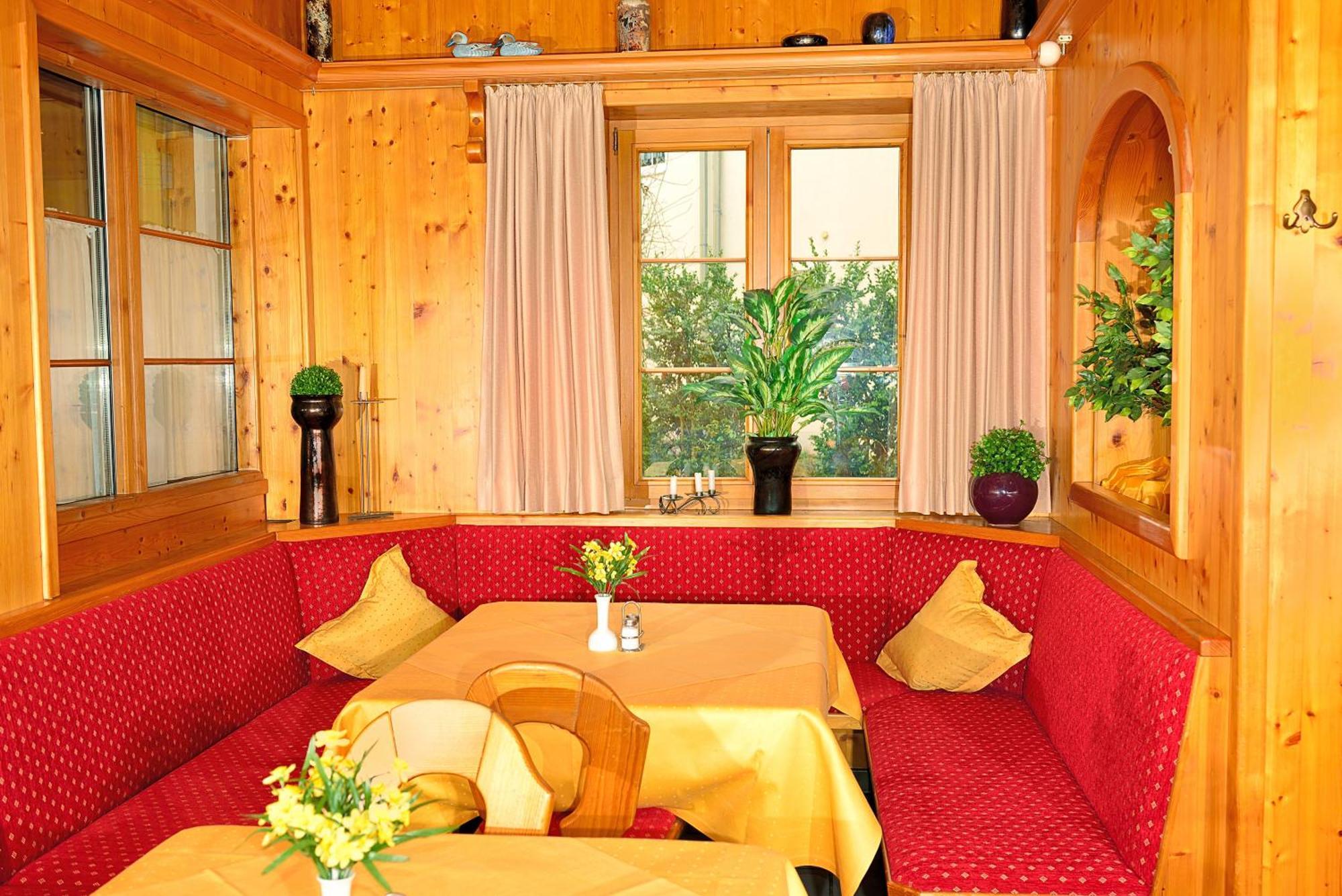 Hotel Gasthof Stocker Obertraubling Exterior foto