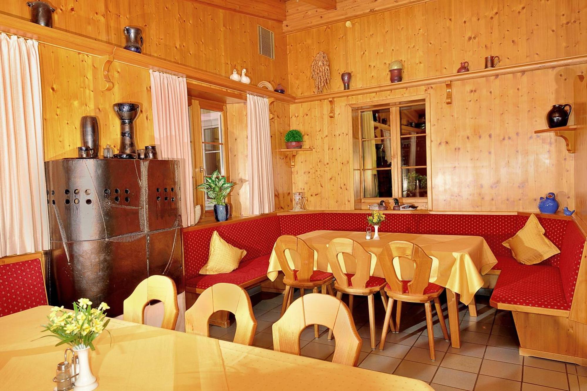 Hotel Gasthof Stocker Obertraubling Exterior foto
